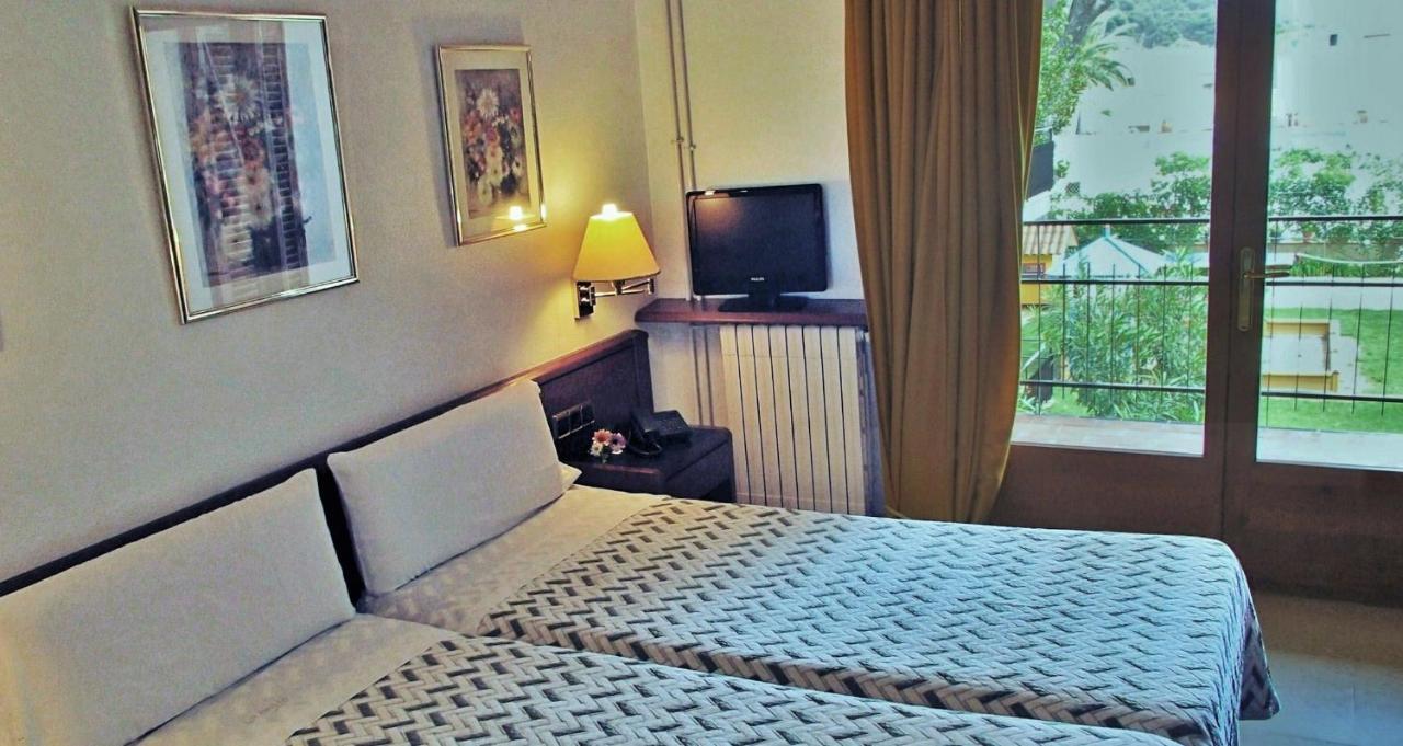 Hotel La Masia Л'Естартіт Екстер'єр фото