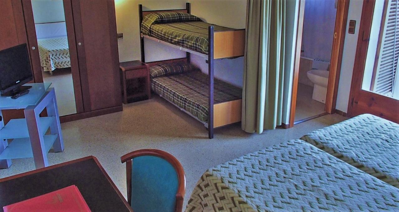 Hotel La Masia Л'Естартіт Екстер'єр фото